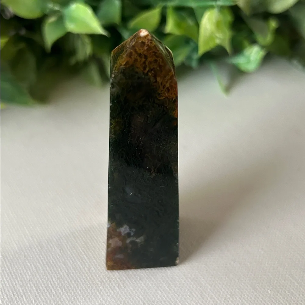 💎 Moss Agate Crystal Tower (B)